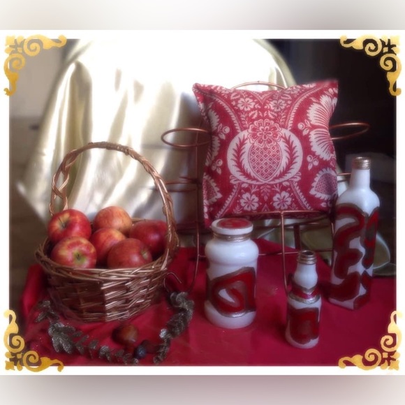 Hand Crafted Ancient Mysteries Gypsy Bottles&BakedApple Pillow Set - Picture 5 of 11